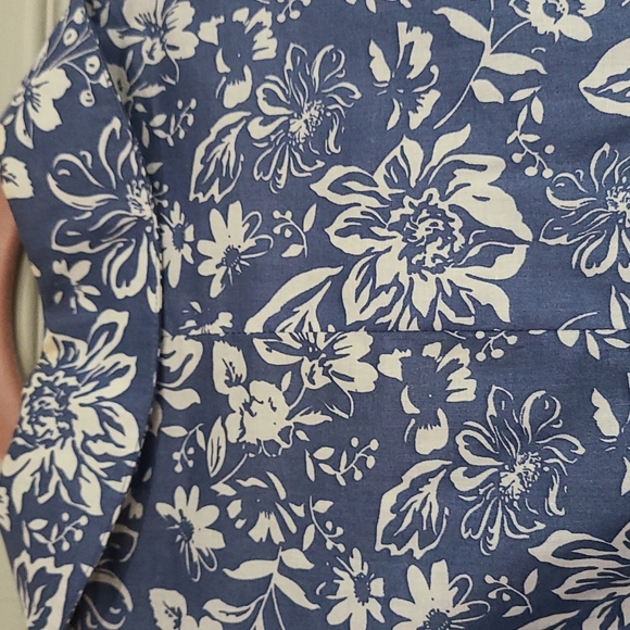 NWT Chris.tan cotton print button-down shirtwaist dress w 12-gore skirt. Sz 6 - Picture 8 of 13